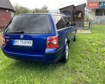 Синий Фольксваген Пассат, объемом двигателя 1.6 л и пробегом 279 тыс. км за 4500 $, фото 3 на Automoto.ua