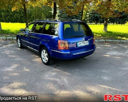 Синий Фольксваген Пассат, объемом двигателя 2.5 л и пробегом 300 тыс. км за 3999 $, фото 5 на Automoto.ua