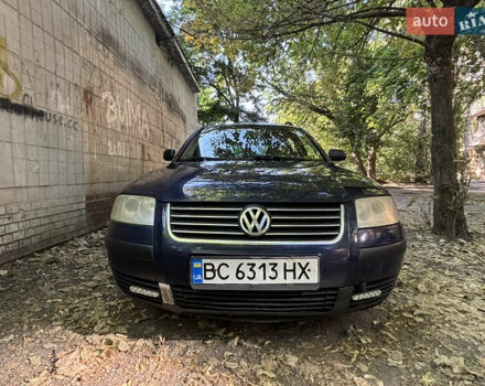 Синий Фольксваген Пассат, объемом двигателя 1.9 л и пробегом 376 тыс. км за 5000 $, фото 2 на Automoto.ua