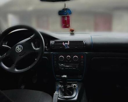 Синій Фольксваген Пассат, об'ємом двигуна 1.9 л та пробігом 350 тис. км за 3600 $, фото 5 на Automoto.ua