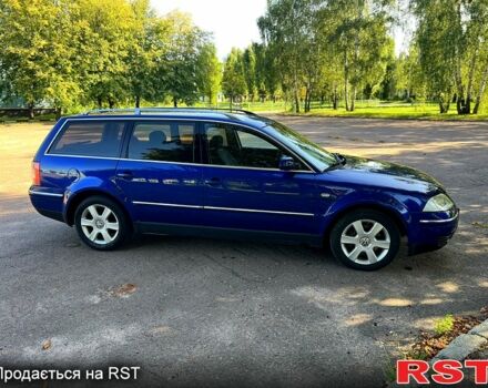 Синий Фольксваген Пассат, объемом двигателя 2.5 л и пробегом 300 тыс. км за 3999 $, фото 3 на Automoto.ua