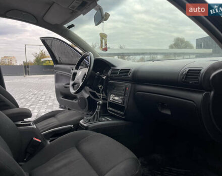 Синій Фольксваген Пассат, об'ємом двигуна 1.9 л та пробігом 300 тис. км за 3999 $, фото 43 на Automoto.ua