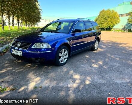 Синий Фольксваген Пассат, объемом двигателя 2.5 л и пробегом 300 тыс. км за 3999 $, фото 12 на Automoto.ua