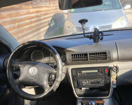 Синий Фольксваген Пассат, объемом двигателя 1.9 л и пробегом 390 тыс. км за 3200 $, фото 8 на Automoto.ua