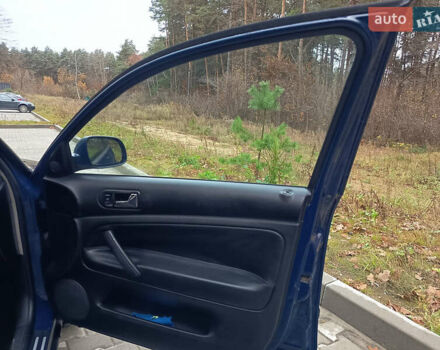 Синий Фольксваген Пассат, объемом двигателя 1.9 л и пробегом 438 тыс. км за 4200 $, фото 18 на Automoto.ua