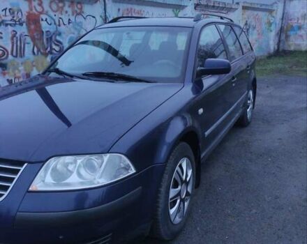 Синий Фольксваген Пассат, объемом двигателя 1.9 л и пробегом 292 тыс. км за 2399 $, фото 4 на Automoto.ua