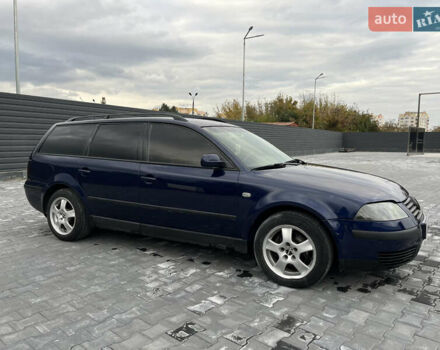 Синій Фольксваген Пассат, об'ємом двигуна 1.9 л та пробігом 300 тис. км за 3999 $, фото 25 на Automoto.ua