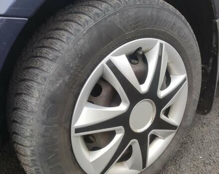 Синий Фольксваген Пассат, объемом двигателя 1.9 л и пробегом 292 тыс. км за 2399 $, фото 21 на Automoto.ua