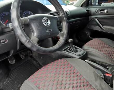 Синий Фольксваген Пассат, объемом двигателя 1.98 л и пробегом 200 тыс. км за 3950 $, фото 21 на Automoto.ua