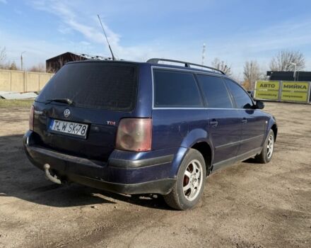 Синий Фольксваген Пассат, объемом двигателя 1.9 л и пробегом 500 тыс. км за 1375 $, фото 2 на Automoto.ua