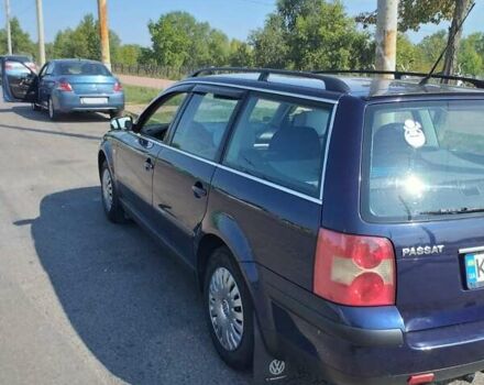 Синий Фольксваген Пассат, объемом двигателя 1.6 л и пробегом 246 тыс. км за 4700 $, фото 3 на Automoto.ua