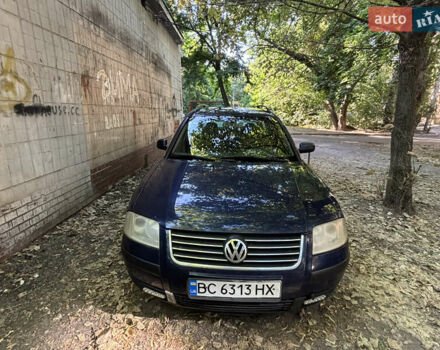 Синий Фольксваген Пассат, объемом двигателя 1.9 л и пробегом 376 тыс. км за 5000 $, фото 1 на Automoto.ua