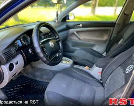 Синий Фольксваген Пассат, объемом двигателя 2.5 л и пробегом 300 тыс. км за 3999 $, фото 8 на Automoto.ua