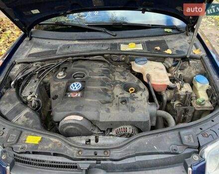 Синий Фольксваген Пассат, объемом двигателя 1.9 л и пробегом 310 тыс. км за 4500 $, фото 4 на Automoto.ua