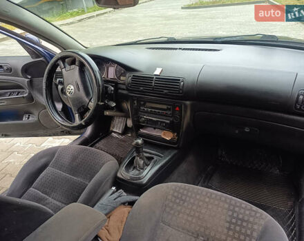 Синий Фольксваген Пассат, объемом двигателя 1.9 л и пробегом 438 тыс. км за 4200 $, фото 20 на Automoto.ua