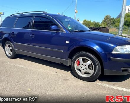 Синий Фольксваген Пассат, объемом двигателя 1.8 л и пробегом 240 тыс. км за 4300 $, фото 1 на Automoto.ua