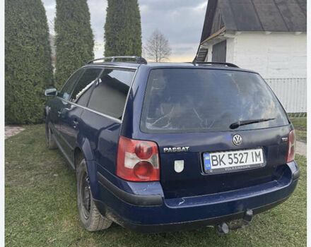 Синий Фольксваген Пассат, объемом двигателя 1.9 л и пробегом 400 тыс. км за 3500 $, фото 3 на Automoto.ua