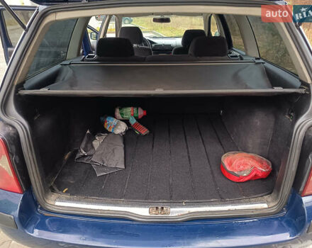 Синий Фольксваген Пассат, объемом двигателя 1.9 л и пробегом 438 тыс. км за 4200 $, фото 10 на Automoto.ua