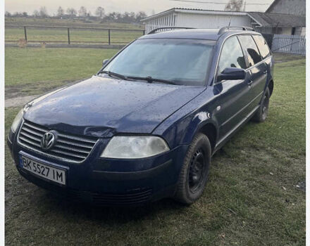 Синий Фольксваген Пассат, объемом двигателя 1.9 л и пробегом 400 тыс. км за 3500 $, фото 1 на Automoto.ua