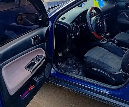 Синий Фольксваген Пассат, объемом двигателя 1.9 л и пробегом 323 тыс. км за 4300 $, фото 3 на Automoto.ua