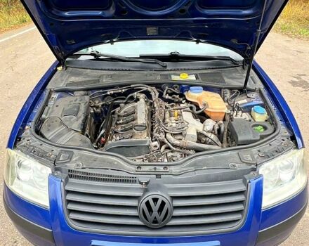 Синий Фольксваген Пассат, объемом двигателя 1.8 л и пробегом 320 тыс. км за 4500 $, фото 12 на Automoto.ua