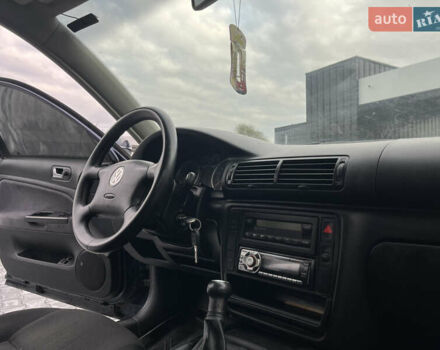 Синій Фольксваген Пассат, об'ємом двигуна 1.9 л та пробігом 300 тис. км за 3999 $, фото 44 на Automoto.ua