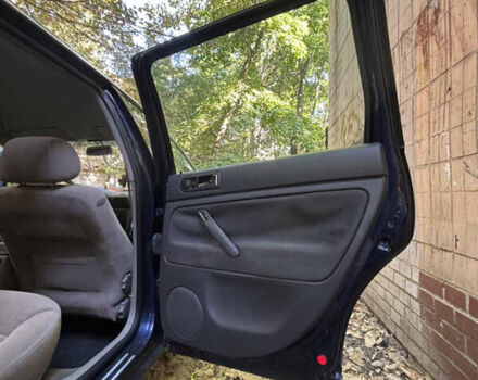 Синий Фольксваген Пассат, объемом двигателя 1.9 л и пробегом 376 тыс. км за 5000 $, фото 27 на Automoto.ua