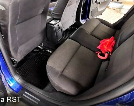 Синий Фольксваген Пассат, объемом двигателя 1.9 л и пробегом 300 тыс. км за 4400 $, фото 12 на Automoto.ua