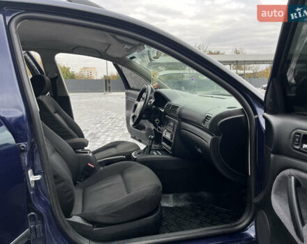 Синій Фольксваген Пассат, об'ємом двигуна 1.9 л та пробігом 300 тис. км за 3999 $, фото 42 на Automoto.ua