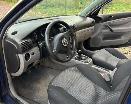 Синій Фольксваген Пассат, об'ємом двигуна 1.9 л та пробігом 305 тис. км за 3600 $, фото 23 на Automoto.ua