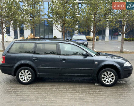 Синий Фольксваген Пассат, объемом двигателя 1.9 л и пробегом 384 тыс. км за 4200 $, фото 3 на Automoto.ua