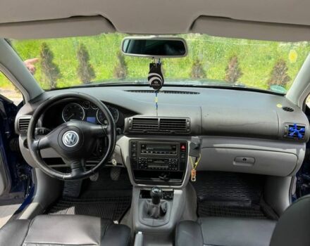 Синий Фольксваген Пассат, объемом двигателя 1.6 л и пробегом 280 тыс. км за 3450 $, фото 5 на Automoto.ua