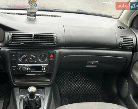 Синий Фольксваген Пассат, объемом двигателя 1.9 л и пробегом 384 тыс. км за 4200 $, фото 21 на Automoto.ua