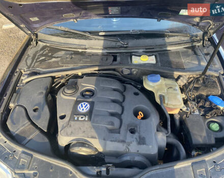 Синий Фольксваген Пассат, объемом двигателя 1.9 л и пробегом 470 тыс. км за 4200 $, фото 21 на Automoto.ua