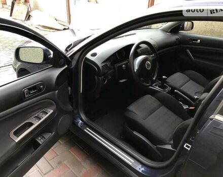 Синий Фольксваген Пассат, объемом двигателя 1.9 л и пробегом 320 тыс. км за 4500 $, фото 4 на Automoto.ua