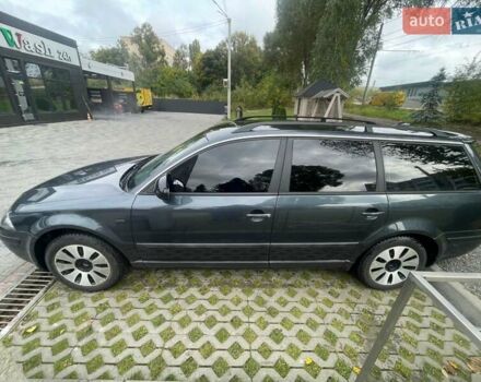 Синий Фольксваген Пассат, объемом двигателя 1.78 л и пробегом 297 тыс. км за 4500 $, фото 2 на Automoto.ua