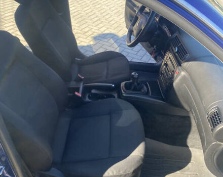 Синий Фольксваген Пассат, объемом двигателя 1.6 л и пробегом 228 тыс. км за 4750 $, фото 24 на Automoto.ua