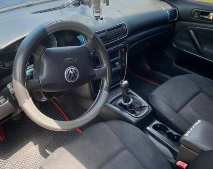 Синий Фольксваген Пассат, объемом двигателя 1.6 л и пробегом 250 тыс. км за 4150 $, фото 6 на Automoto.ua