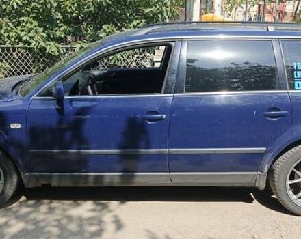 Синий Фольксваген Пассат, объемом двигателя 1.9 л и пробегом 417 тыс. км за 5600 $, фото 1 на Automoto.ua