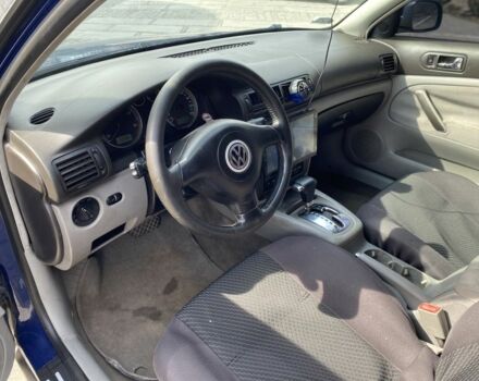 Синий Фольксваген Пассат, объемом двигателя 1.9 л и пробегом 180 тыс. км за 2250 $, фото 11 на Automoto.ua