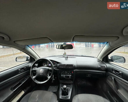 Синий Фольксваген Пассат, объемом двигателя 1.9 л и пробегом 384 тыс. км за 4200 $, фото 22 на Automoto.ua