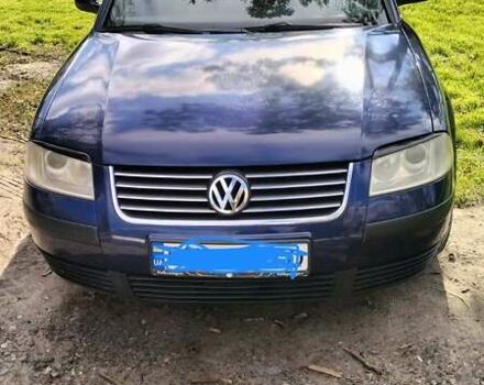 Синий Фольксваген Пассат, объемом двигателя 1.6 л и пробегом 310 тыс. км за 4000 $, фото 1 на Automoto.ua