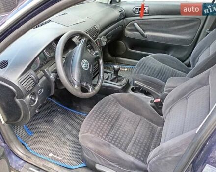 Синий Фольксваген Пассат, объемом двигателя 2.5 л и пробегом 279 тыс. км за 4650 $, фото 3 на Automoto.ua