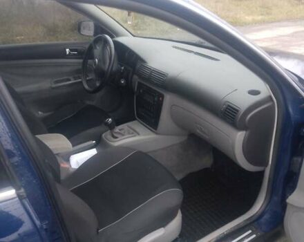 Синій Фольксваген Пассат, об'ємом двигуна 1.78 л та пробігом 231 тис. км за 3500 $, фото 8 на Automoto.ua