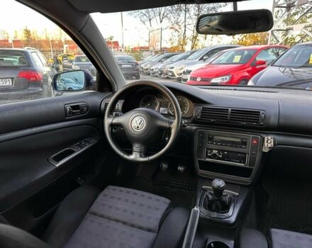 Синий Фольксваген Пассат, объемом двигателя 1.9 л и пробегом 210 тыс. км за 1550 $, фото 4 на Automoto.ua