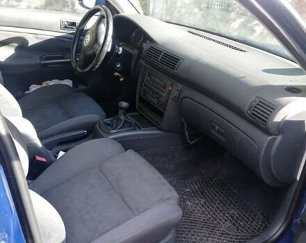 Синий Фольксваген Пассат, объемом двигателя 2.5 л и пробегом 285 тыс. км за 5200 $, фото 7 на Automoto.ua