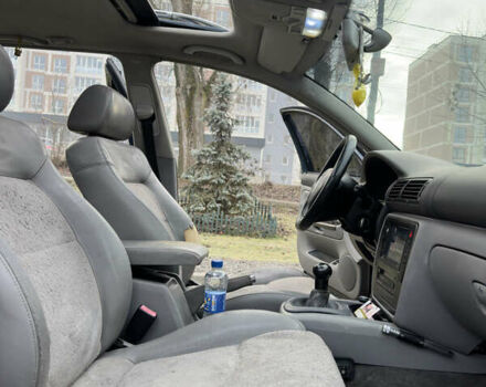 Синий Фольксваген Пассат, объемом двигателя 1.9 л и пробегом 381 тыс. км за 4150 $, фото 17 на Automoto.ua