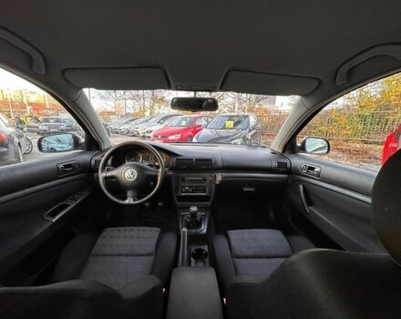 Синий Фольксваген Пассат, объемом двигателя 1.9 л и пробегом 210 тыс. км за 1550 $, фото 5 на Automoto.ua