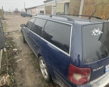 Синий Фольксваген Пассат, объемом двигателя 1.9 л и пробегом 450 тыс. км за 2800 $, фото 4 на Automoto.ua