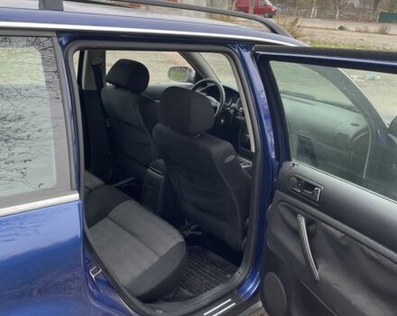 Синий Фольксваген Пассат, объемом двигателя 1.9 л и пробегом 370 тыс. км за 2399 $, фото 9 на Automoto.ua